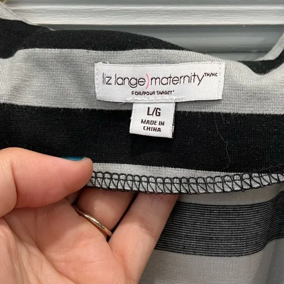 Striped Liz Lange for Target Maternity Dress - Picture 6 of 10
